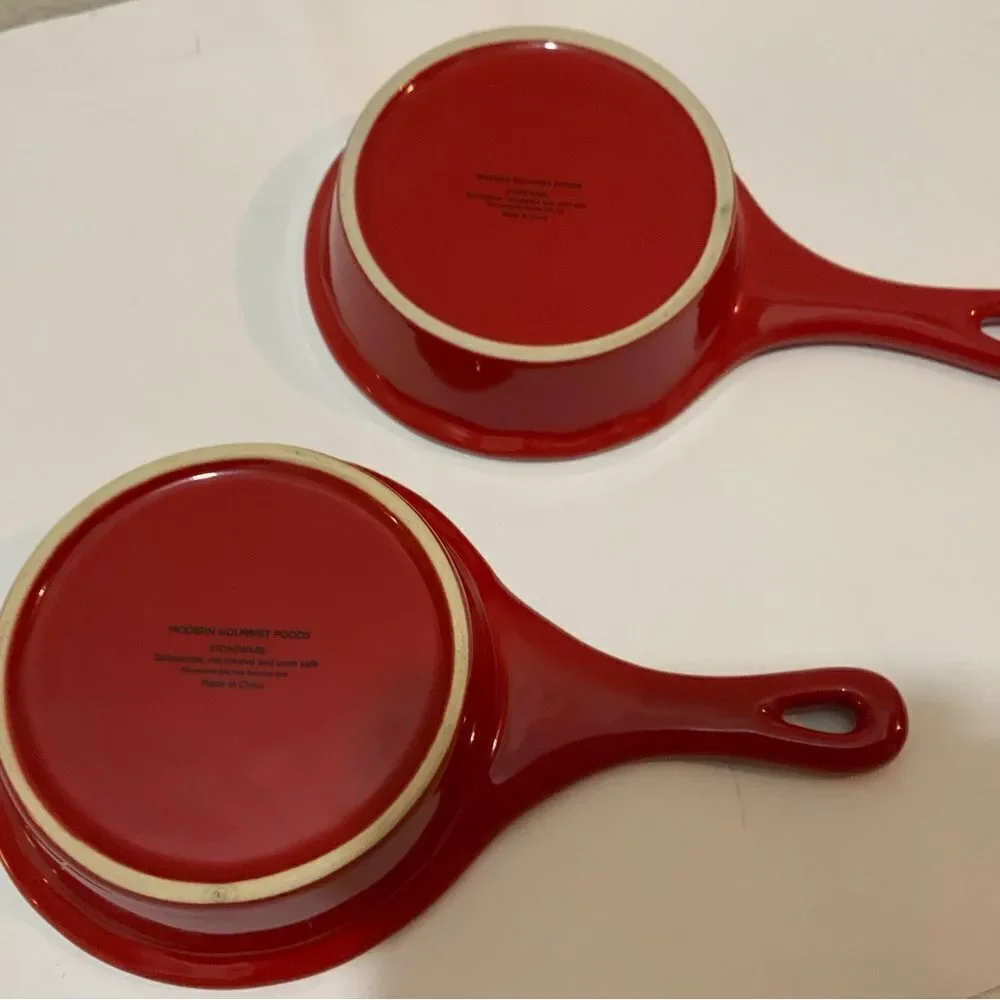 Modern Gourmet Mini pie/ quiche cookware 2 pieces